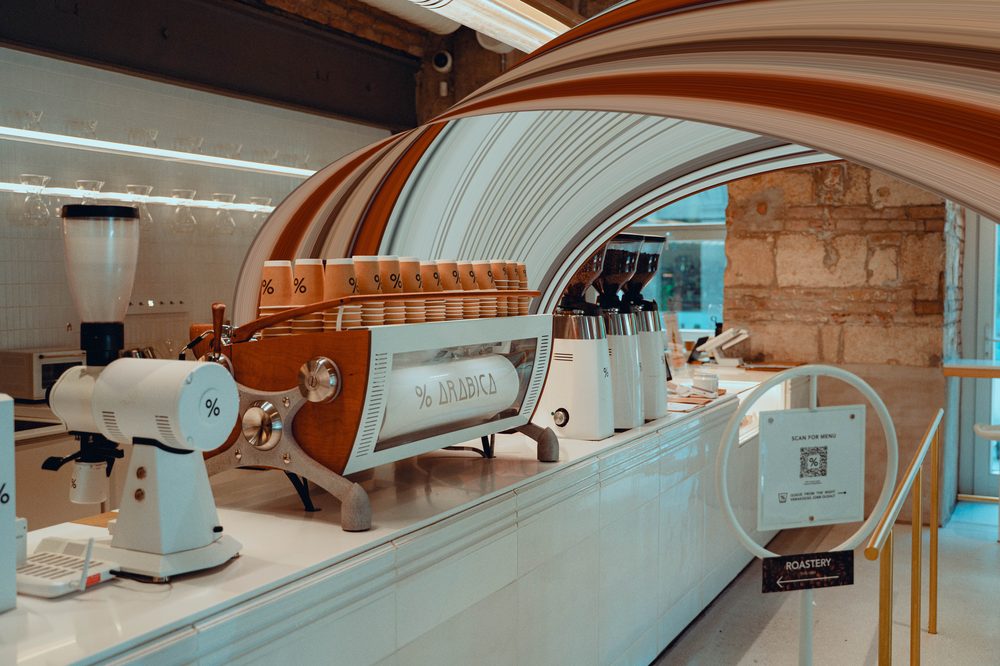 Kávézó pult és roastery részlet